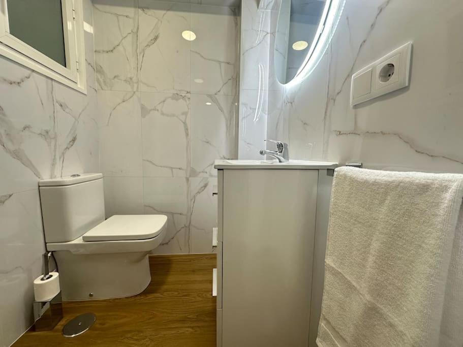 Arte Y Nuevo En El Centro Apartment Vigo Exterior foto