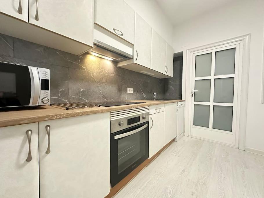Arte Y Nuevo En El Centro Apartment Vigo Exterior foto